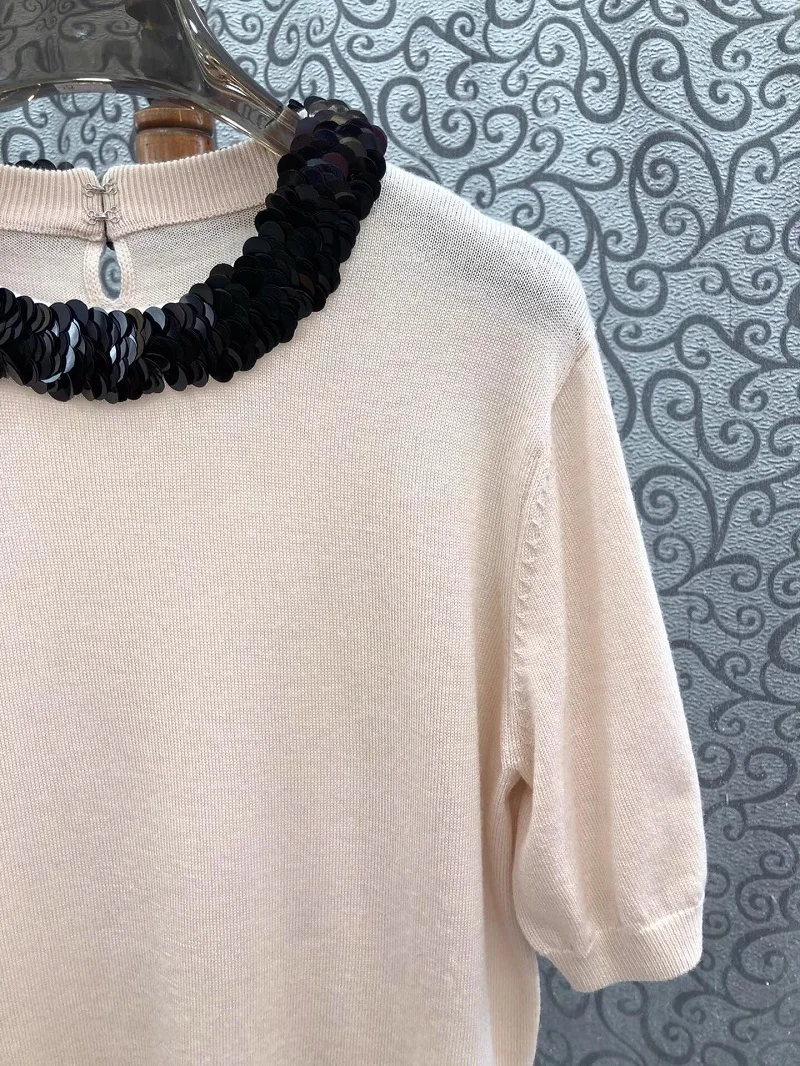 Женский джемпер с коротким рукавом красного черного или бежевого цвета