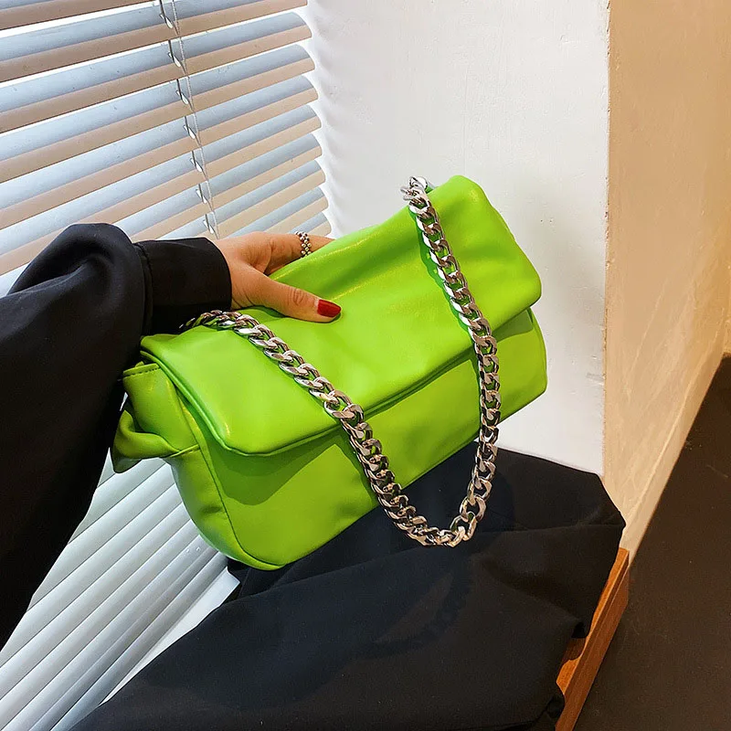 

Модная простая женская сумка на цепочке под подмышку 2022, высококачественные дизайнерские женские Сумки из искусственной кожи, роскошные бр...