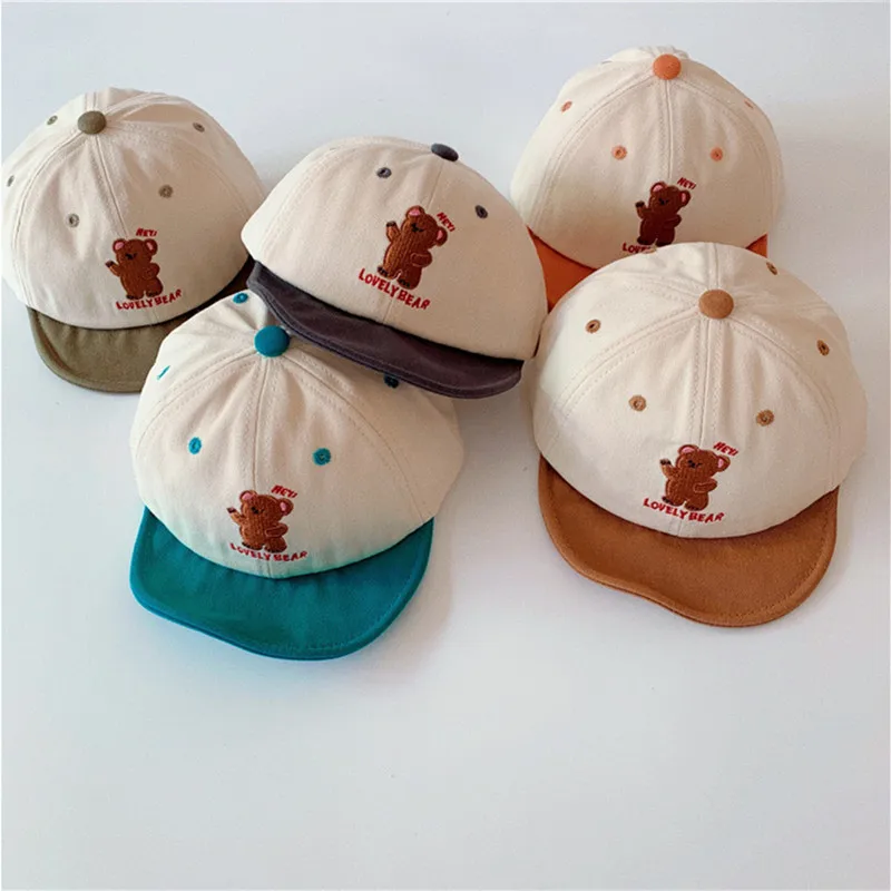 

2022 Spring Summer New Kids Colorblocked Cap Boys With Embroidered Bear Short Brimmed Hat Girls Sunhat