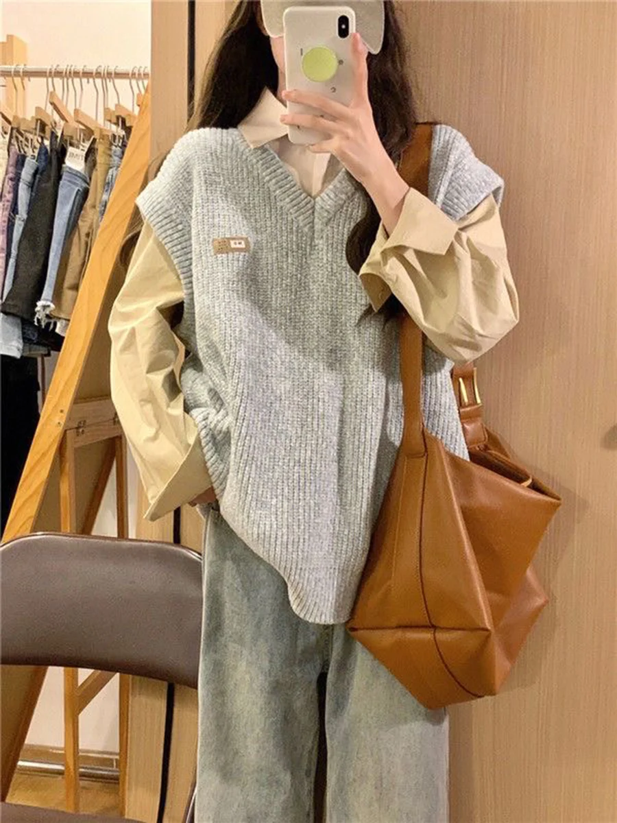 Plus size Two-piece Suit Early Autumn V-neck Gray Overlapping Knit sweater Vest Female Student + Apricot Shirts