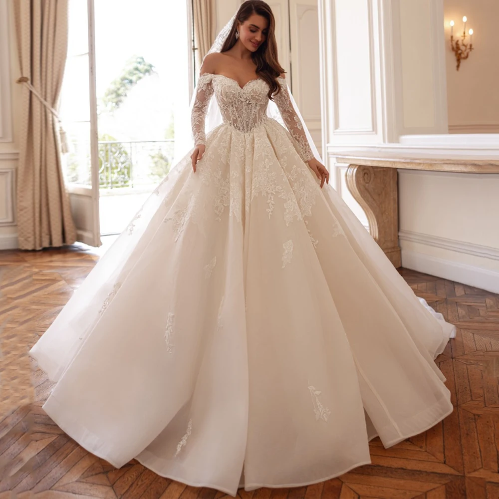 Фото Бальное платье из органзы, свадебное платье Vestido De Noiva, индивидуальное свадебное платье с длинными рукавами и v-образным вырезом, кружевной аппликацией, со шлейфом, арабское свадебное платье №4
