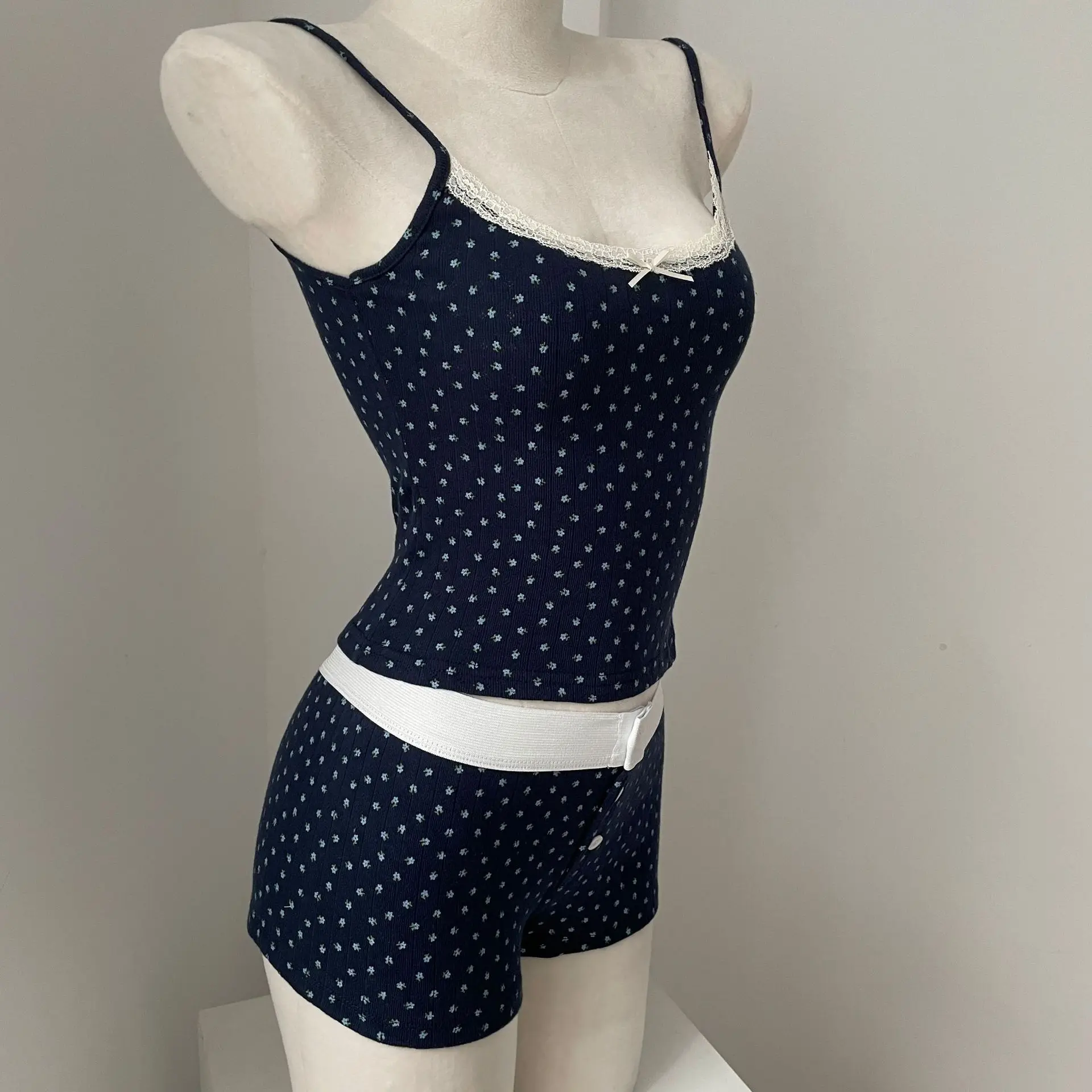 Шорты с цветочным принтом и пуговицами женские шикарные сексуальные шорты