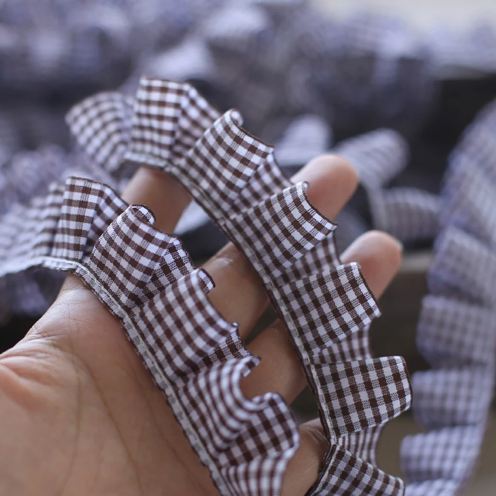 

1M Christmas Party Pleated Plaid Lace Fabric 2.5cm Guipure Ribbon Collar Dresses Pet Dog Clothes Sewing Supplies Decoration QT4