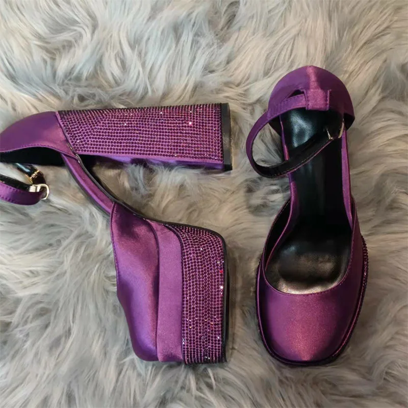 Сандалии женские на платформе и очень высоком каблуке однотонные босоножки из