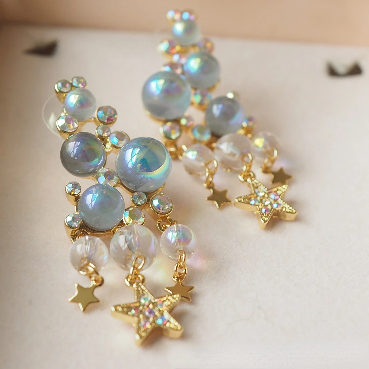 

New Female Earrings Ear Clip Vintage Bubble Tassel
