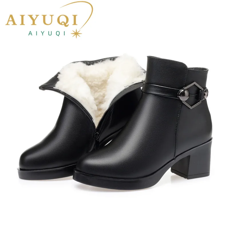 Купи AIYUQI Women Winter Shoes Genuine Leather Ankle Boots Wool Warm Woman Snow Boots Big Size 41 42 43 Ladies Shoes за 3,023 рублей в магазине AliExpress