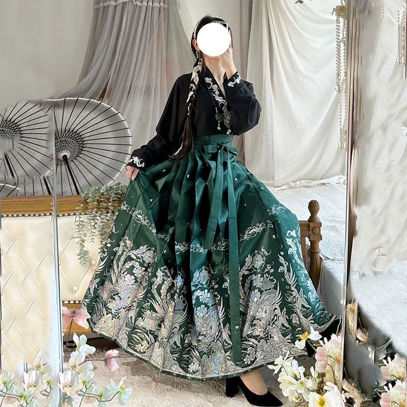 Зимняя женская ханьская китайская одежда в национальном стиле Мин имитация