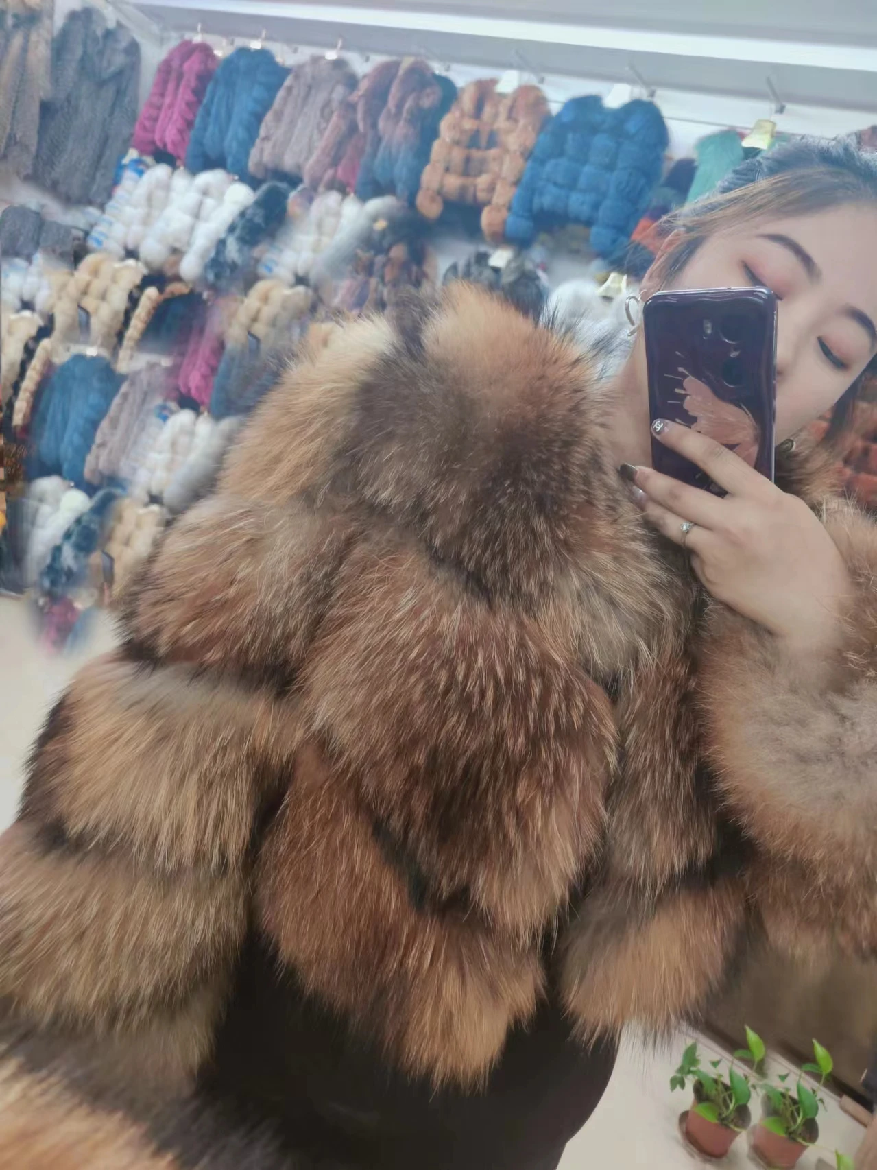 Новая зимняя женская теплая шикарная куртка естественного цвета с длинным