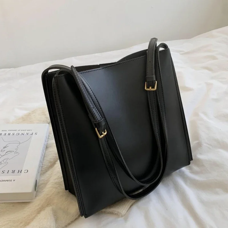 

Vintage Fashion Female Tote New High Quality PU Leather Women's Designer Hasp Handbag High Capacity Shoulder Messenger Bag