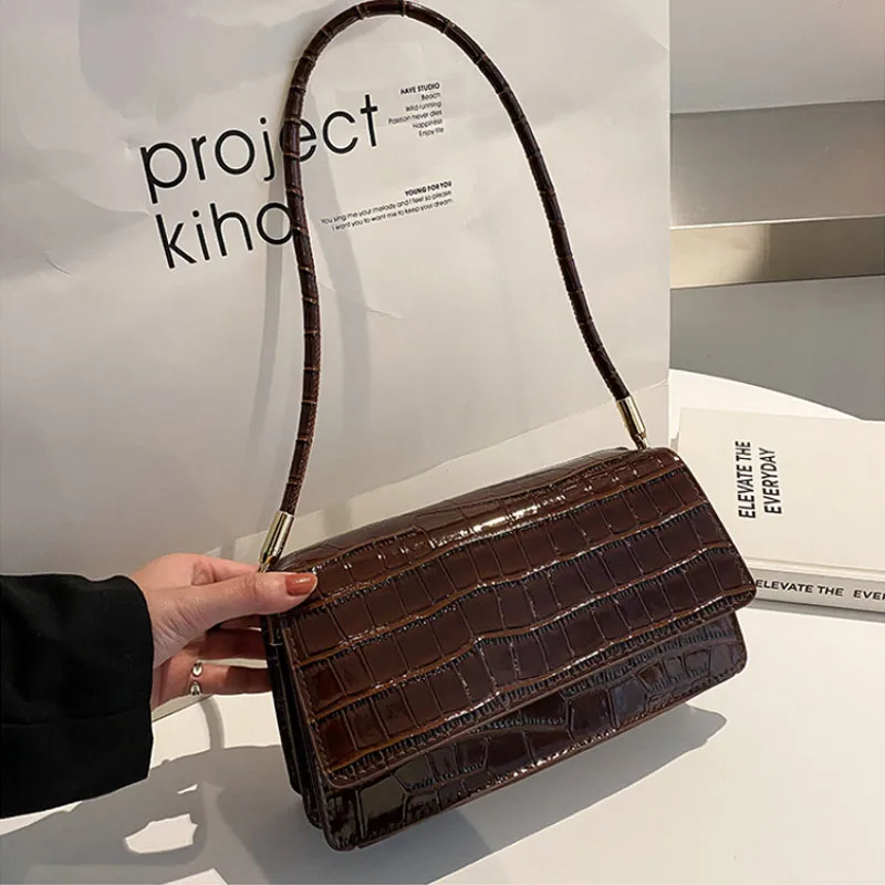 

2022 Leather Textured Buckle Underarm Bags Popular Crocodile Pattern Handbags New Fashion PU Leather Shoulder Bags for Women