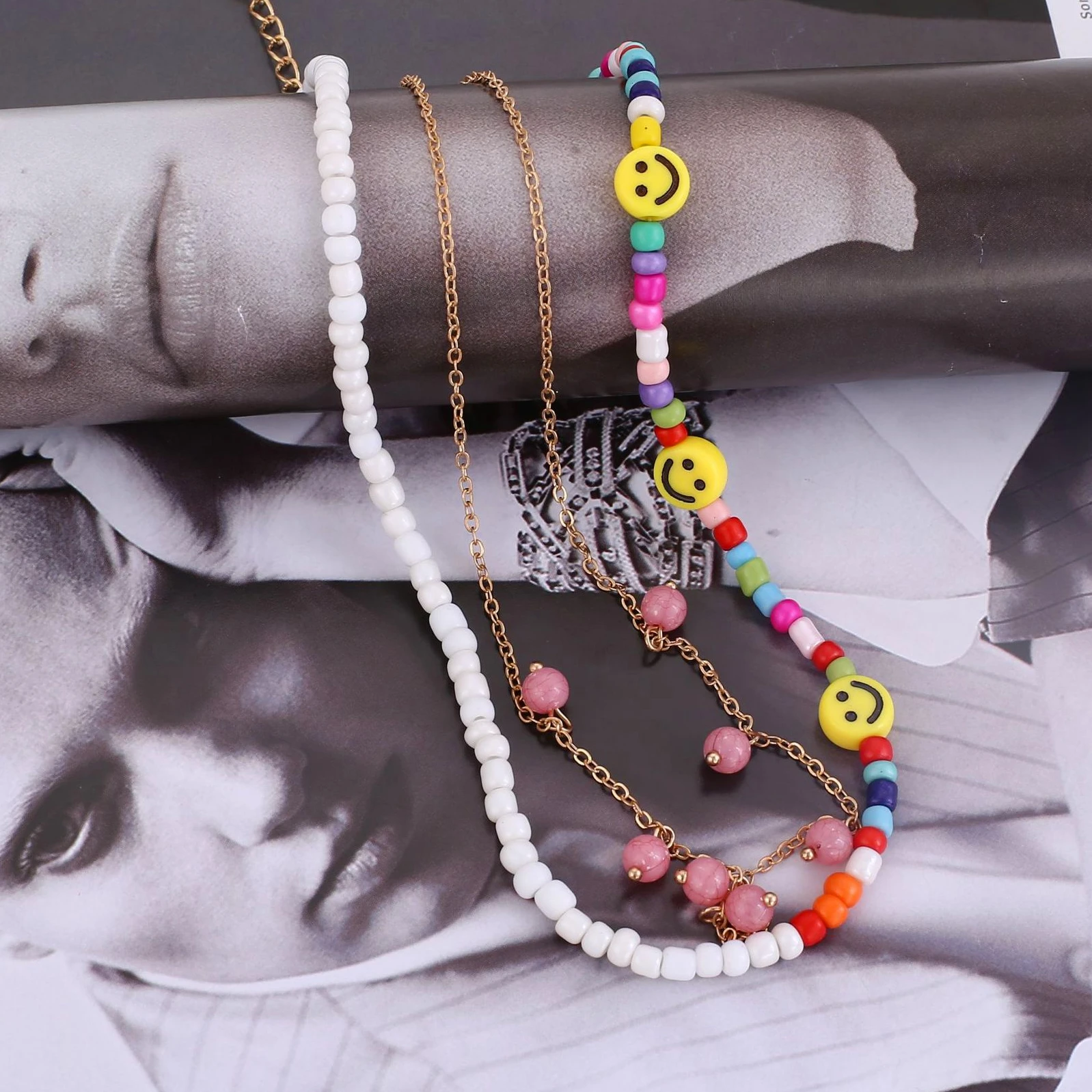 

Exaggerated Cartoon Smiling Face Double Layer Matching Clavicle Chain