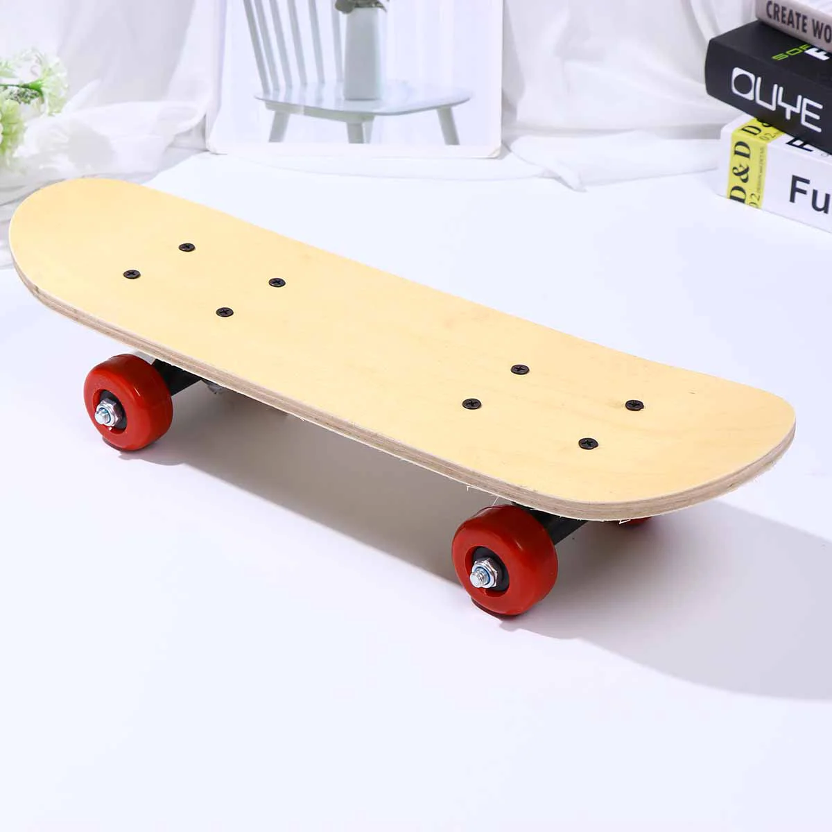 

Kids DIY Skateboard Maple Wooden Deck Double- Sided Blank Skateboard Hand- Painted Slide Plate for Beginners Graffiti 43CM