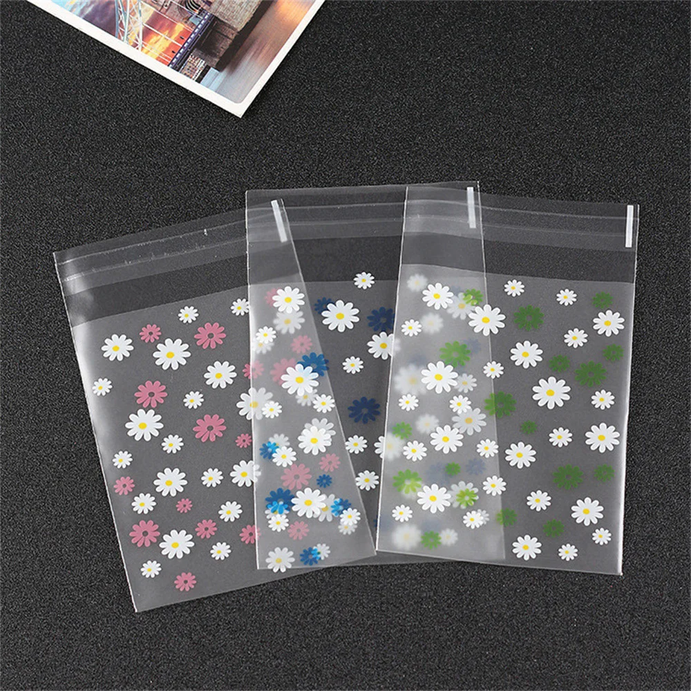 100Pcs Cute Little Daisy Print Self-sealing Candy Chocolate Gift Bags Baby Shower Brithday Party Favors Cookies Packaging Pouch