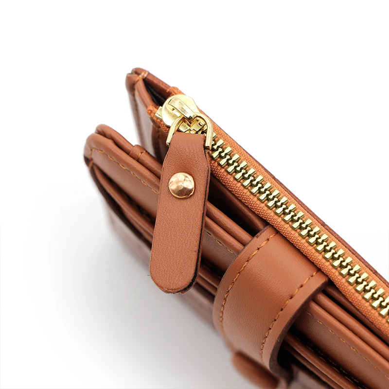 Короткий женский кожаный кошелек с застежкой-застежкой и шелковой подкладкой