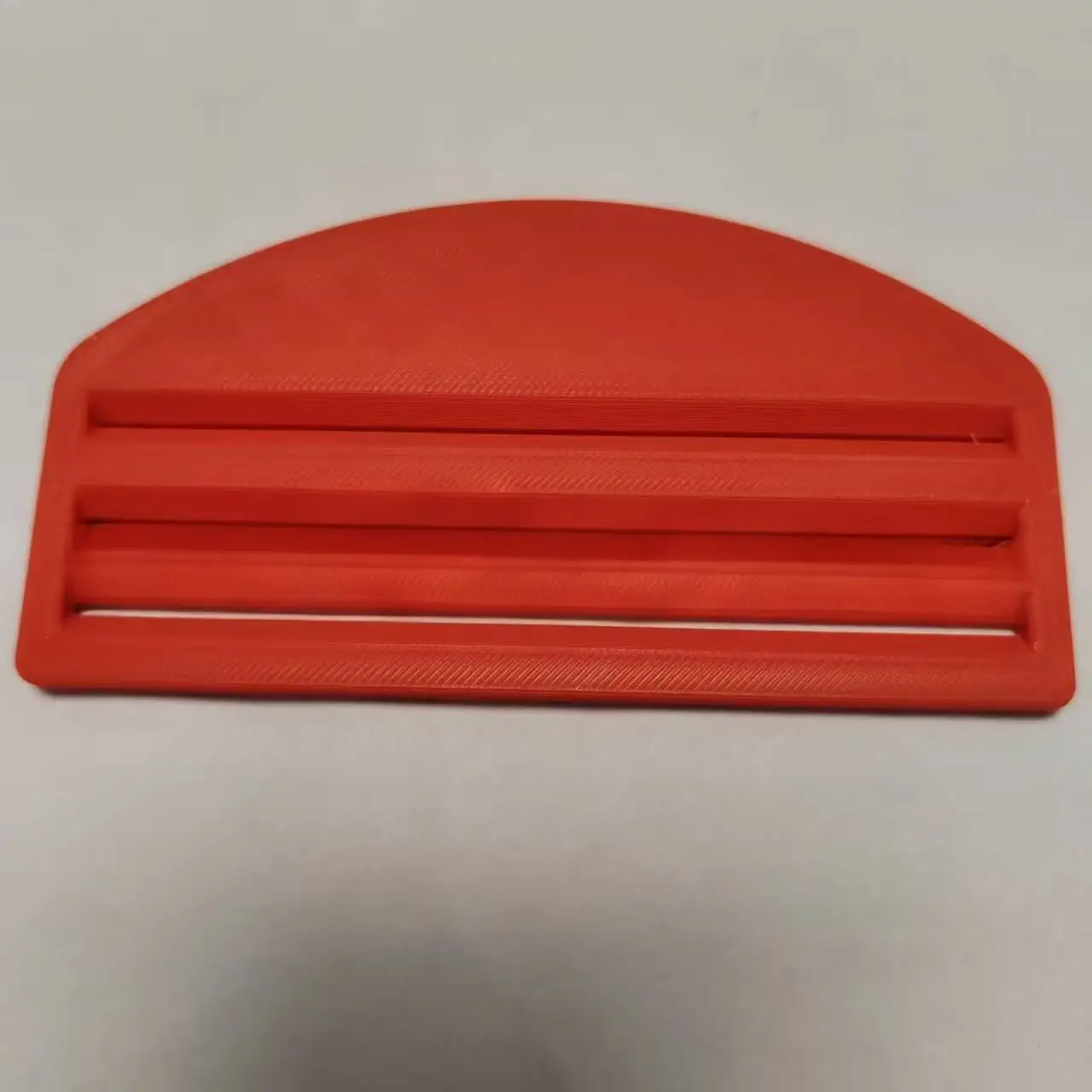 

Инструмент для выдавливания кошачьего корма