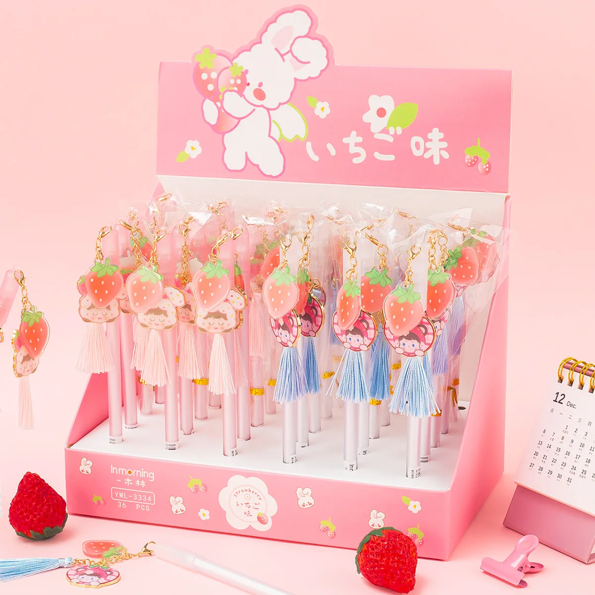 

36 шт./лот кавайная гелевая ручка с подвеской в виде Клубнички, милые ручки с черными чернилами 0,5 мм, канцелярские принадлежности для офиса, школы, письменные принадлежности