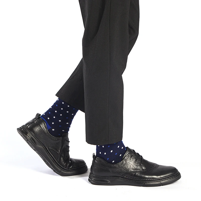 Носки мужские хлопковые деловые модные мягкие повседневные четырехсезонные с