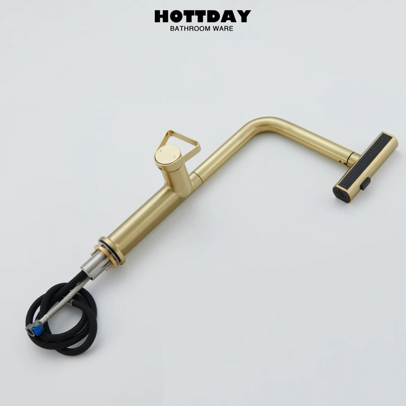 Матовый золотой смеситель для кухни