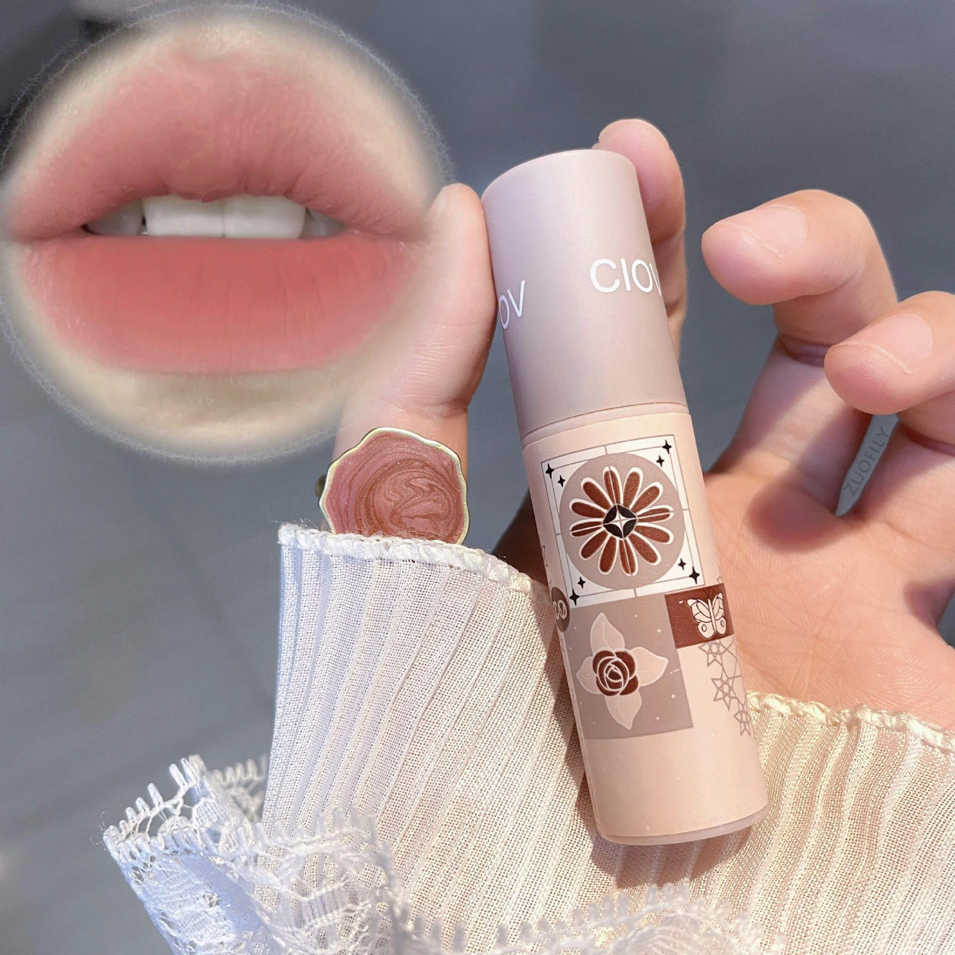 

Printing Cute Matte Liquid Lipstick Velvet Lip Mud Glossy Lip Gloss Lip Balm Sexy Red Lip Tint Cream Pigment Makeup