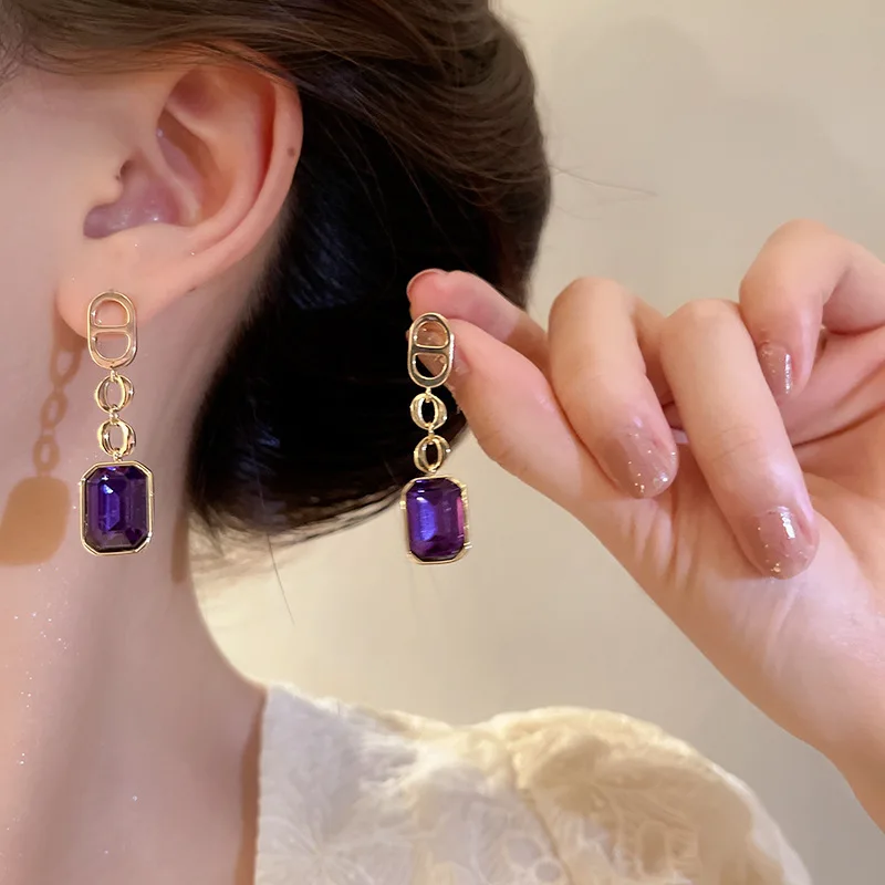 

Letter Set Diamond Square Earrings Small Number Unique High Sense Light Luxury Quality Ear Accessories Wholesale