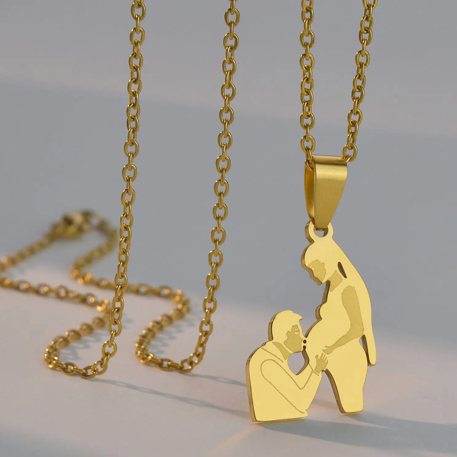 Ожерелье с подвеской из нержавеющей стали золотого цвета