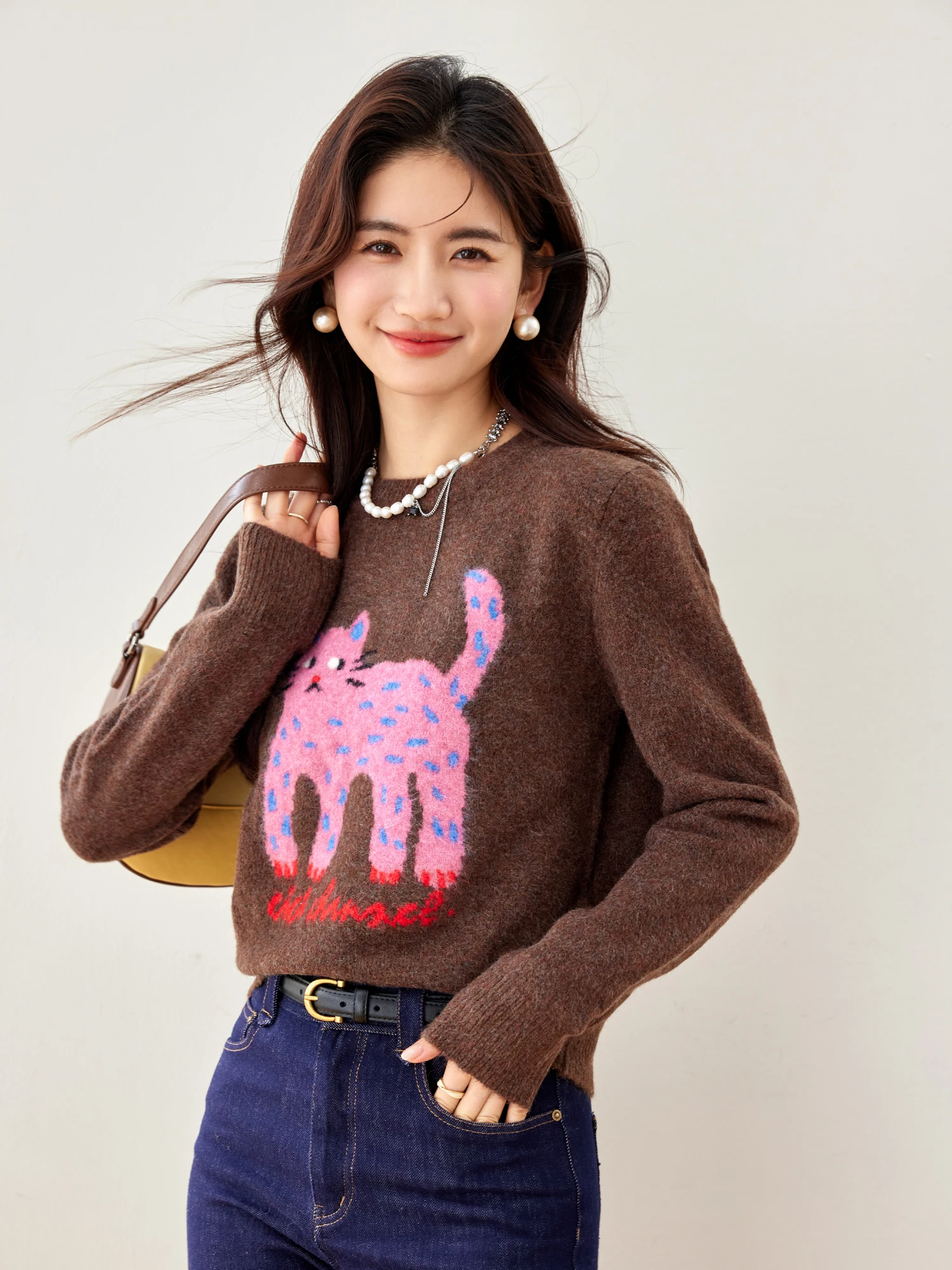 Новинка 2024 женский тонкий милый свитер с длинными ногами вязаный изогнутой