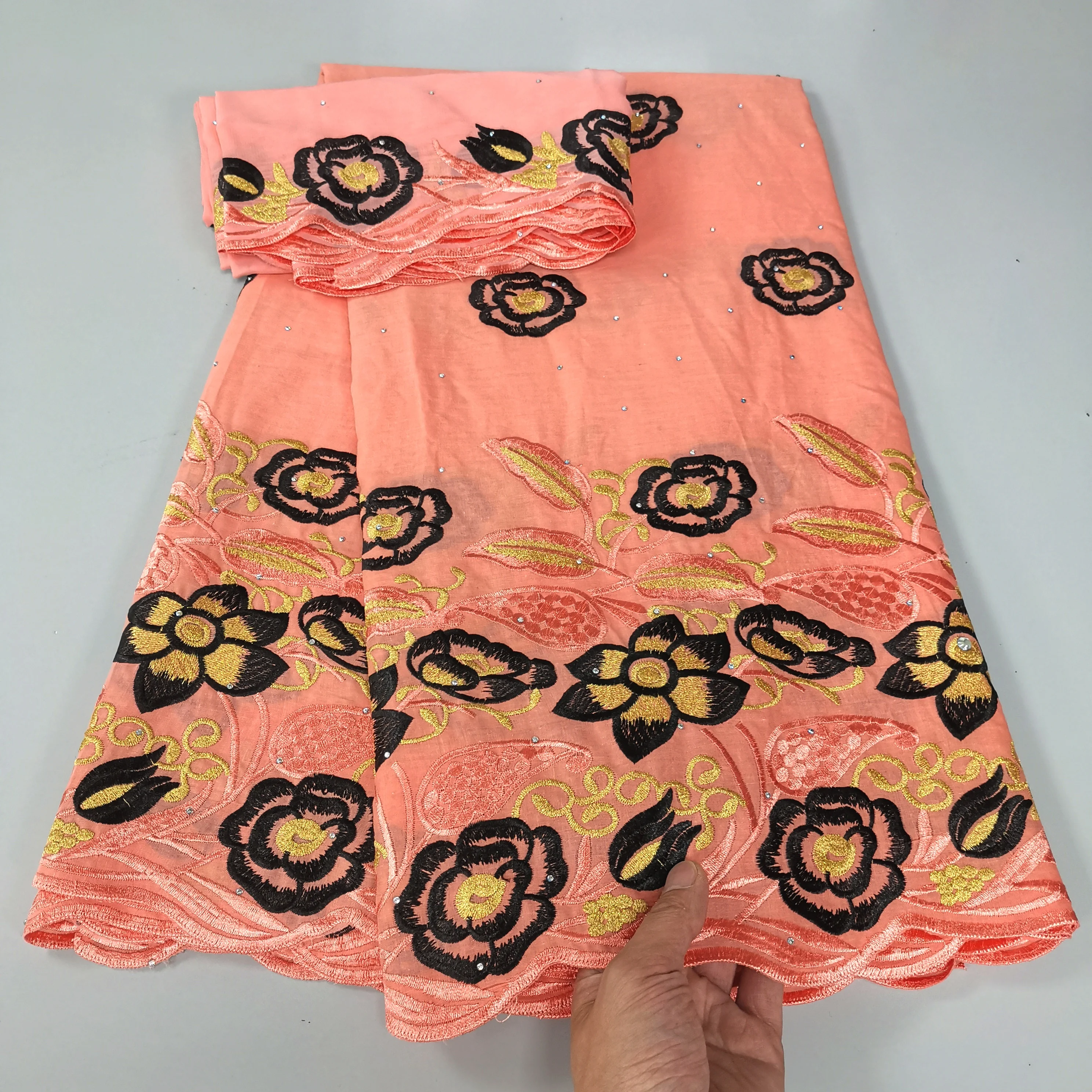 Рисунок 3 - Швейцарская кружевная вышитая швейцарская вуаль