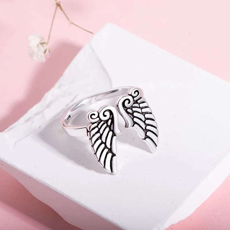 

Vintage Distressed Angel Wing rings for women Versatile Open Adjustable Wings Finger Ring Day Gifts Fashion Jewelry Accessories