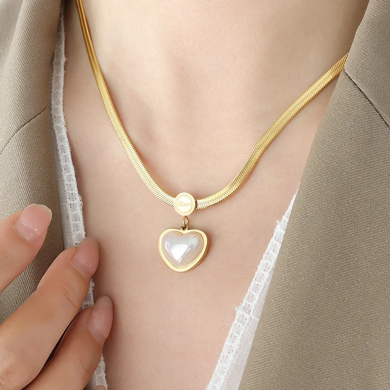

French Heart Shaped Bead Chain Necklace for Women Girls Gentle Sweetheart Temperament Jewelry Personalized Fashion Style
