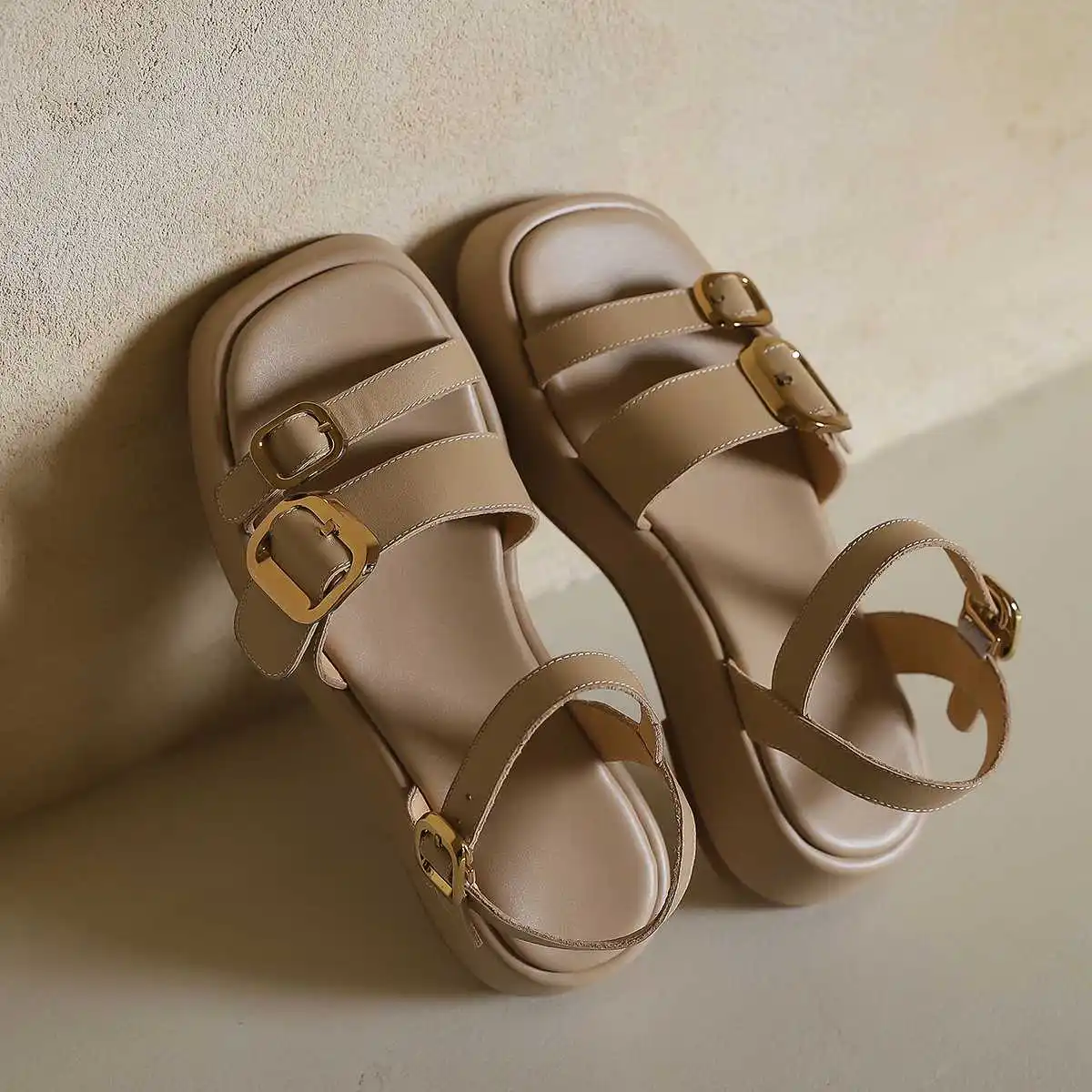 Босоножки Krazing Pot из натуральной кожи с открытым носком на толстой подошве