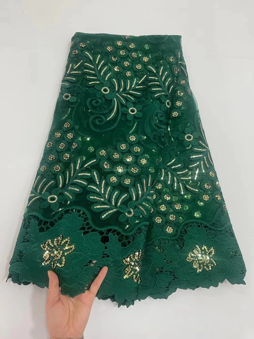 

2022 Latest Green Milk Silk Lace Fabric With Sequins African Guipure Cord Lace Fabric French Nigerian Party Lace Fabric KHD21203