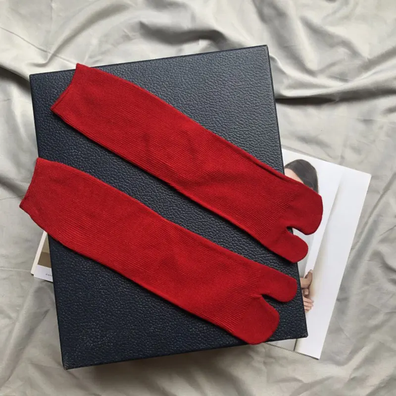 High Quality Combed Cotton Split Toe Socks Unisex Simple Comfortable Two-Toed Socks Japanese Harajuku Men Women's Tabi Socks