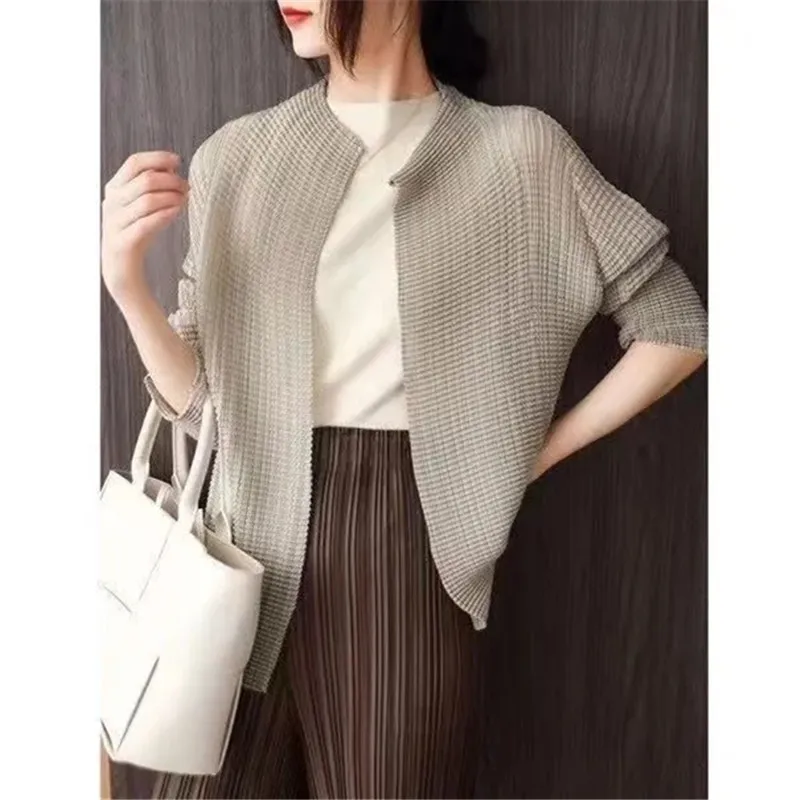 

Pleated Cardigan Women Solid Color Non-Button Short Coat Female Spring Summer Fashion Long Sleeve Sun Protection Clothing