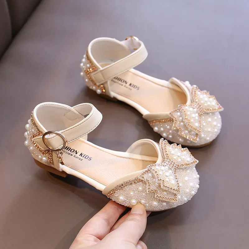 

Kids Girls Princess Sandals 2022 Summer New Baby Pearl Rhinestones Bow Single Shoes Fashion Non-slip Flat Children's Shoe