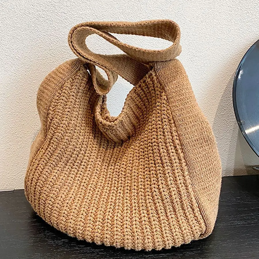 

Взрывоопасная простая вязаная сумка-тоут для подмышек женская новая осенняя и зимняя коллекция 2023 года вместительная японская диагональная на одно плечо