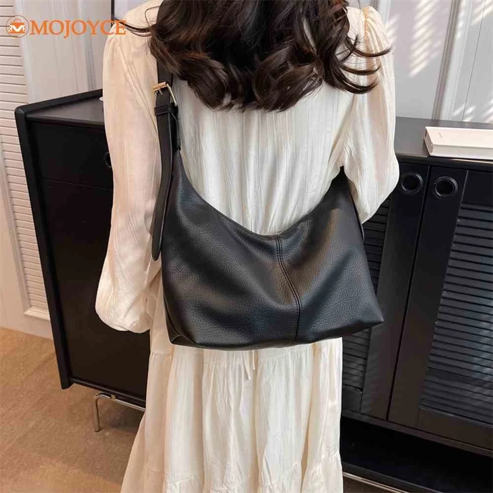 

Women Solid Crossbody Purses Shoulder Strap Handbags Famous Luxury PU Dumpling Shoulder Bag Underarm Bags Women's Hobo Bags