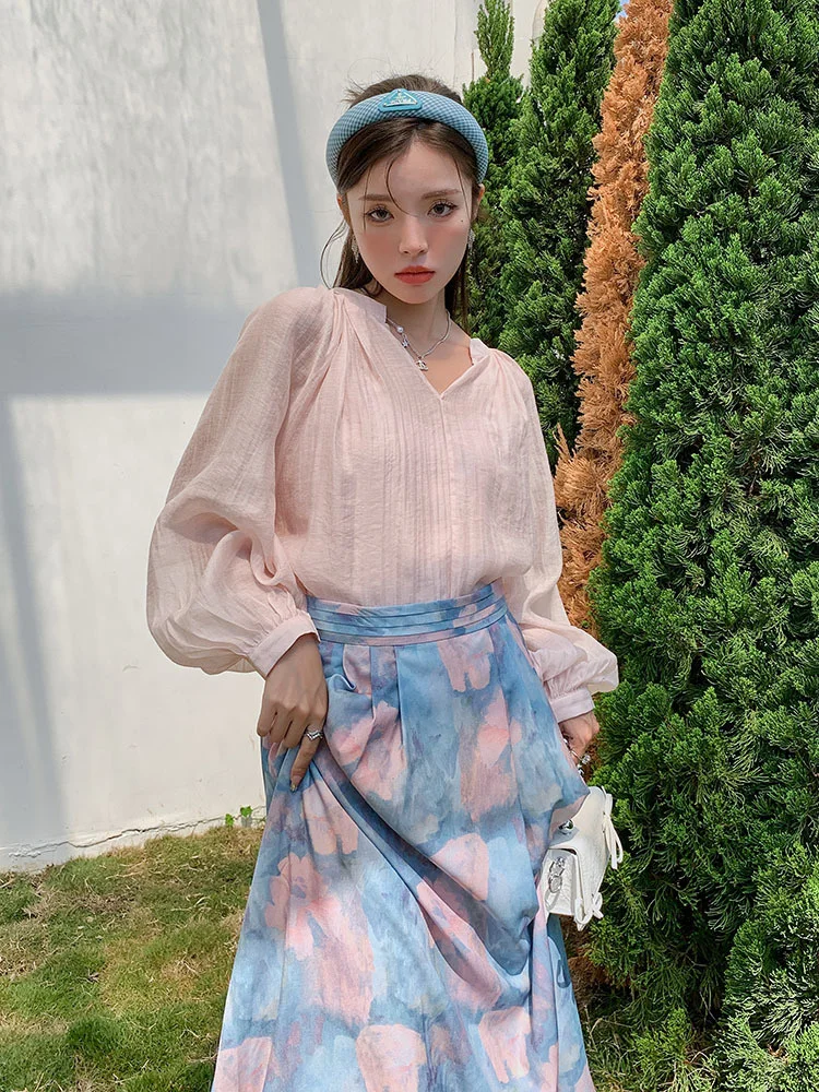 

Light Pink V-neck Long Lantern Sleeves Blouse For Women Thin Fabric 2022 Summer Elegant Top Clothing G593