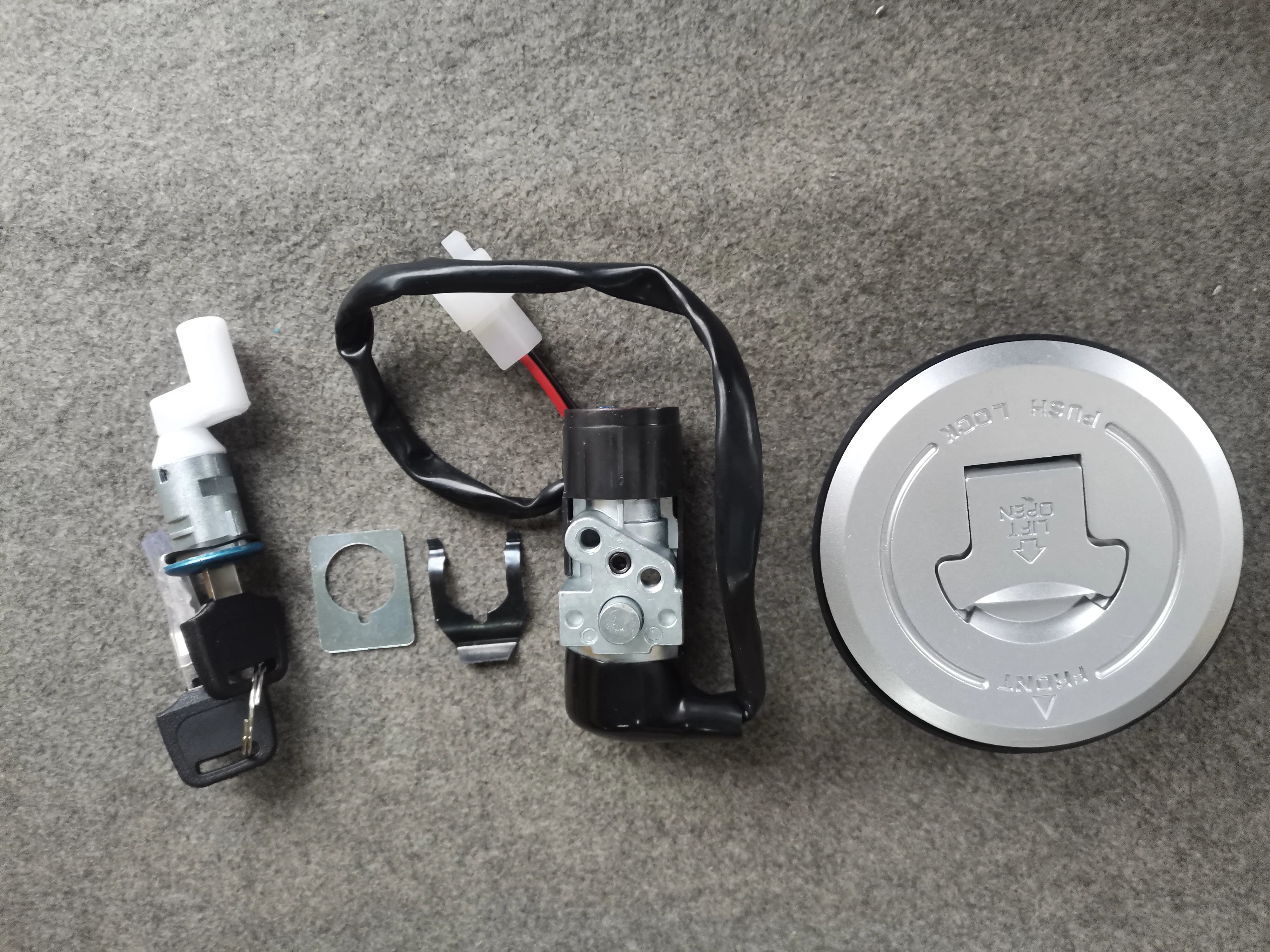 

Fit for Honda MSX125 GROM125 AC 2014 - 2015 Ignition Switch Fuel Gas Cap Key Lock Set GROM 125 MSX 125