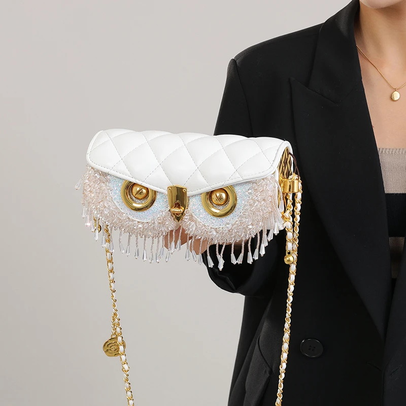 Мягкая и удобная тканевая качественная сумка через плечо с замком для открытия