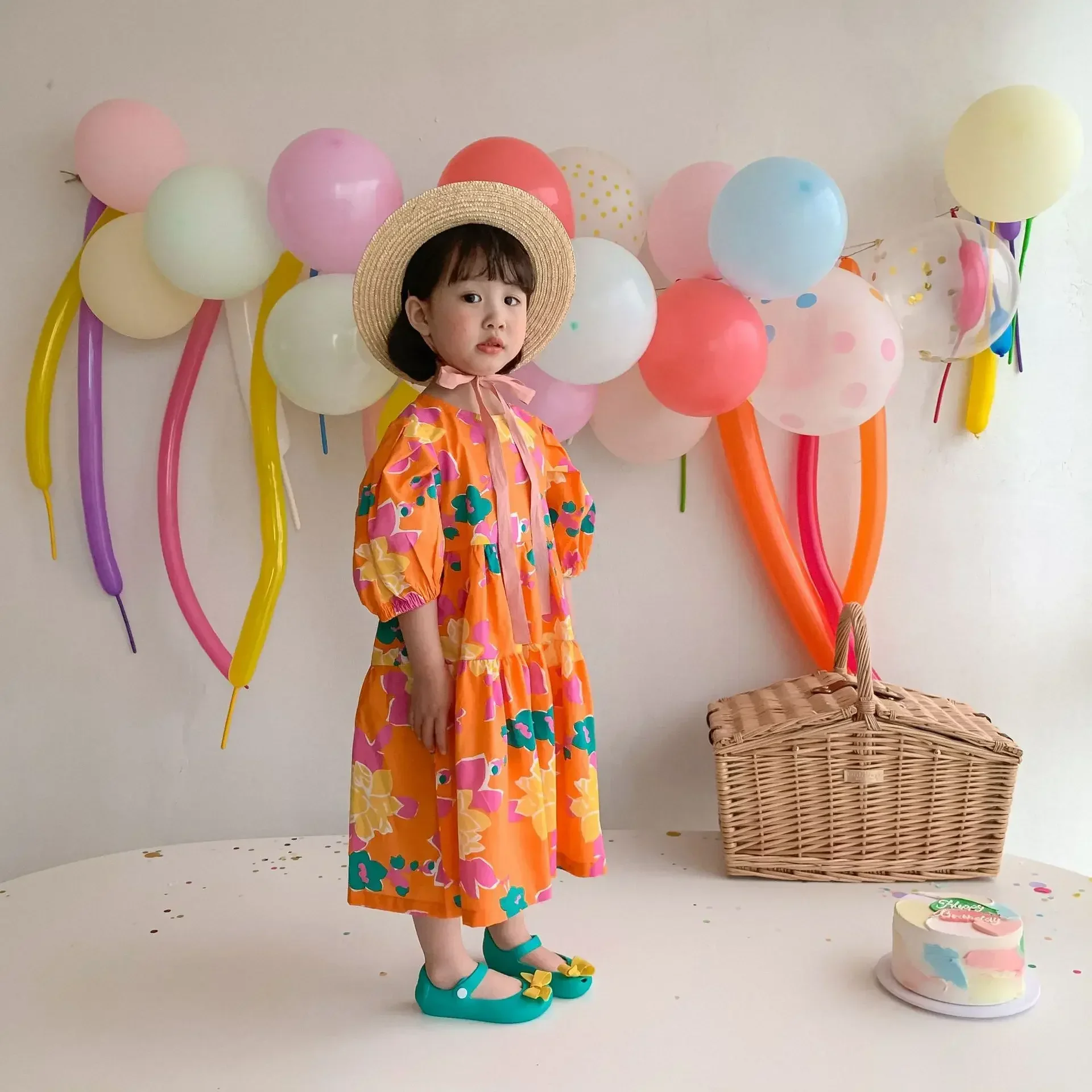 Летнее модное платье для маленьких девочек с цветочным рисунком