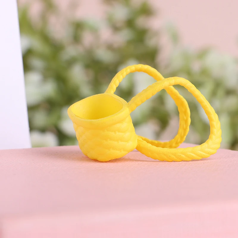 

1Pcs Dollhouse Miniature Simulation Yellow Backpack Basket Model Accessories