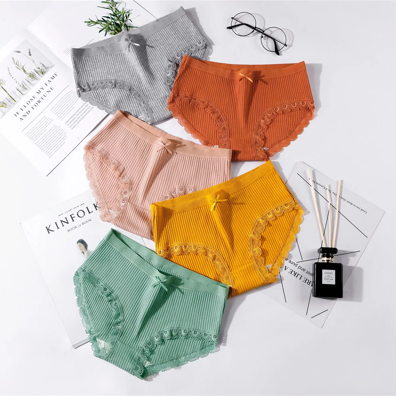 

Women Popular Threaded Lace Underwear Cotton Crotch Breathable Japanese Seamless Middle Waist Girl Briefs Female Sexy Panties