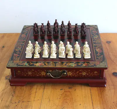 

CHESS GIFTS WOODEN ROSES TERRACOTTA PIECES ANTIQUE THREE-DIMENSIONAL CHESSBOARD
