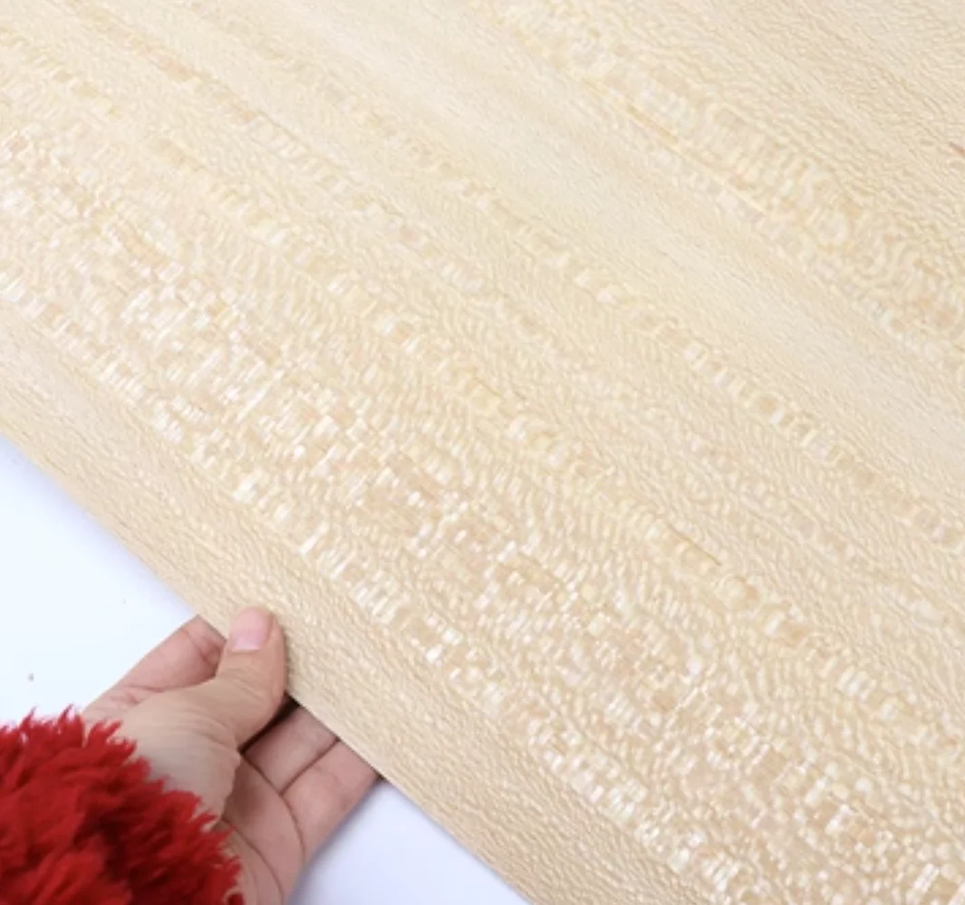 

Natural Canescence Vast Width of Handcrafted Wood Veneer for Unbeatable Home Decor Size：2.5x0.58m Thickness: 0.3mm