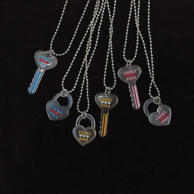 

Simple girlfriend necklace, female tide, heart lock key, disco dancing, love, creativity, cool couple necklace pendant choker