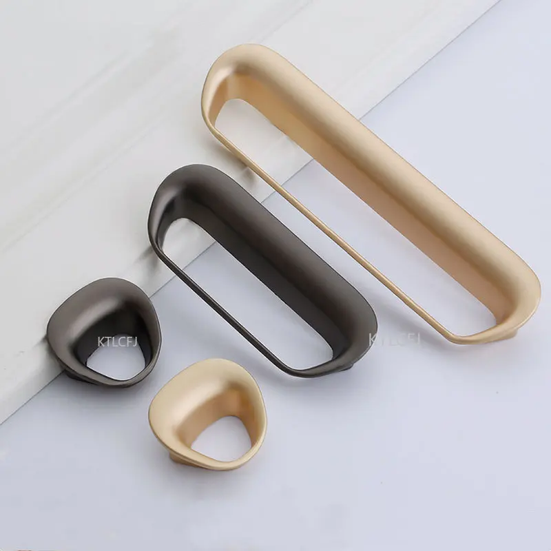 

Zinc Alloy Cupboard Wardrobe Drawer Pulls Modern Simple Kitchen Door Cabinet Handles and Knobs Fashion Furniture Handle Hardware