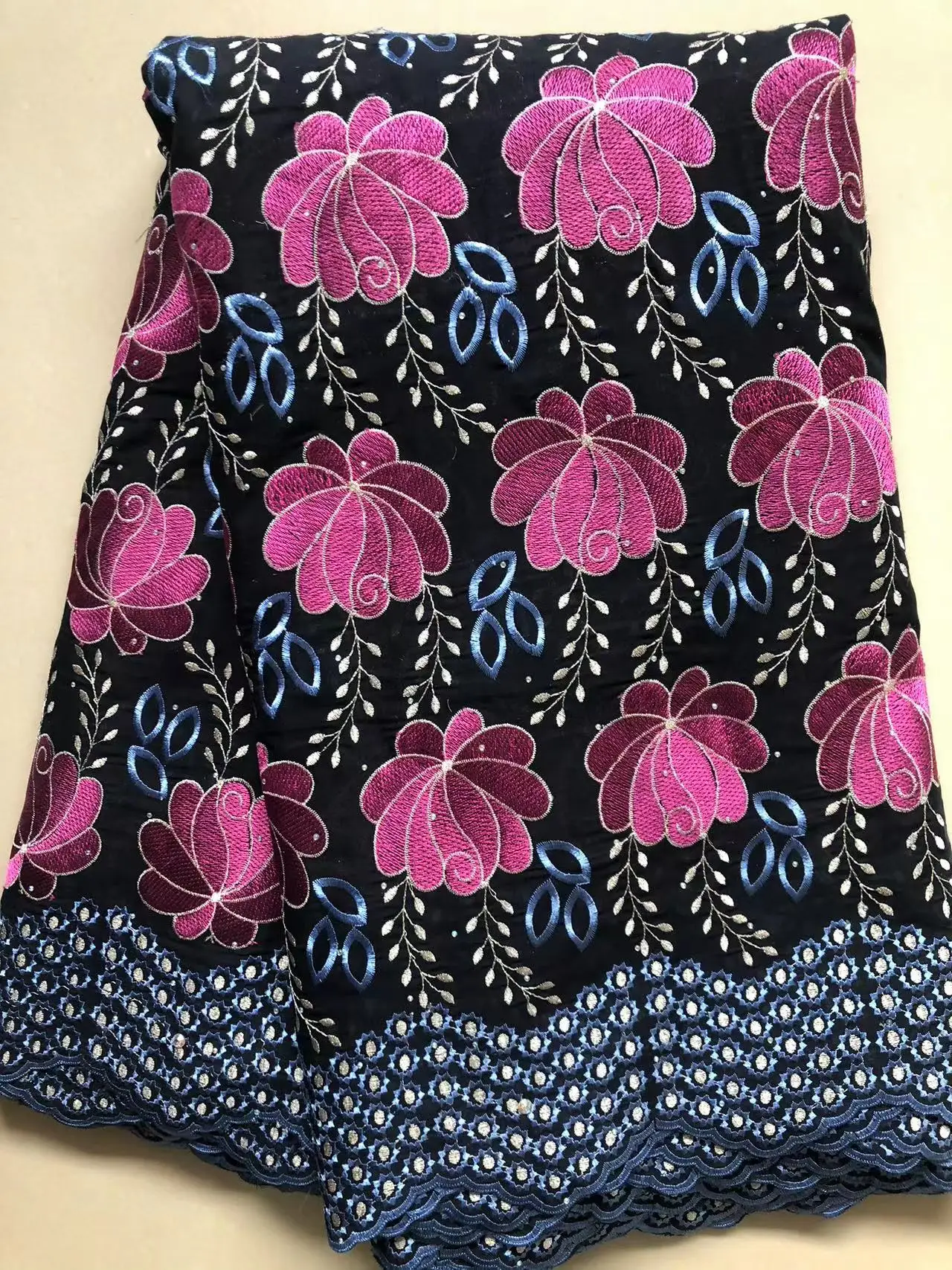 

Latest Swiss Voile Lace In Switzerland Stones Lace Fabric 2023High Quality Cotton African Lace Fabric Woman Evening Dress QF2001