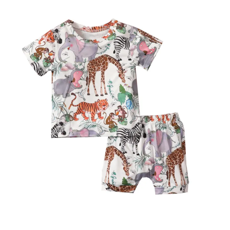 

Комплект детский из 2 предметов, пуловер с круглым вырезом и короткими рукавами и шорты с мультяшным принтом животных для девочек и мальчико...