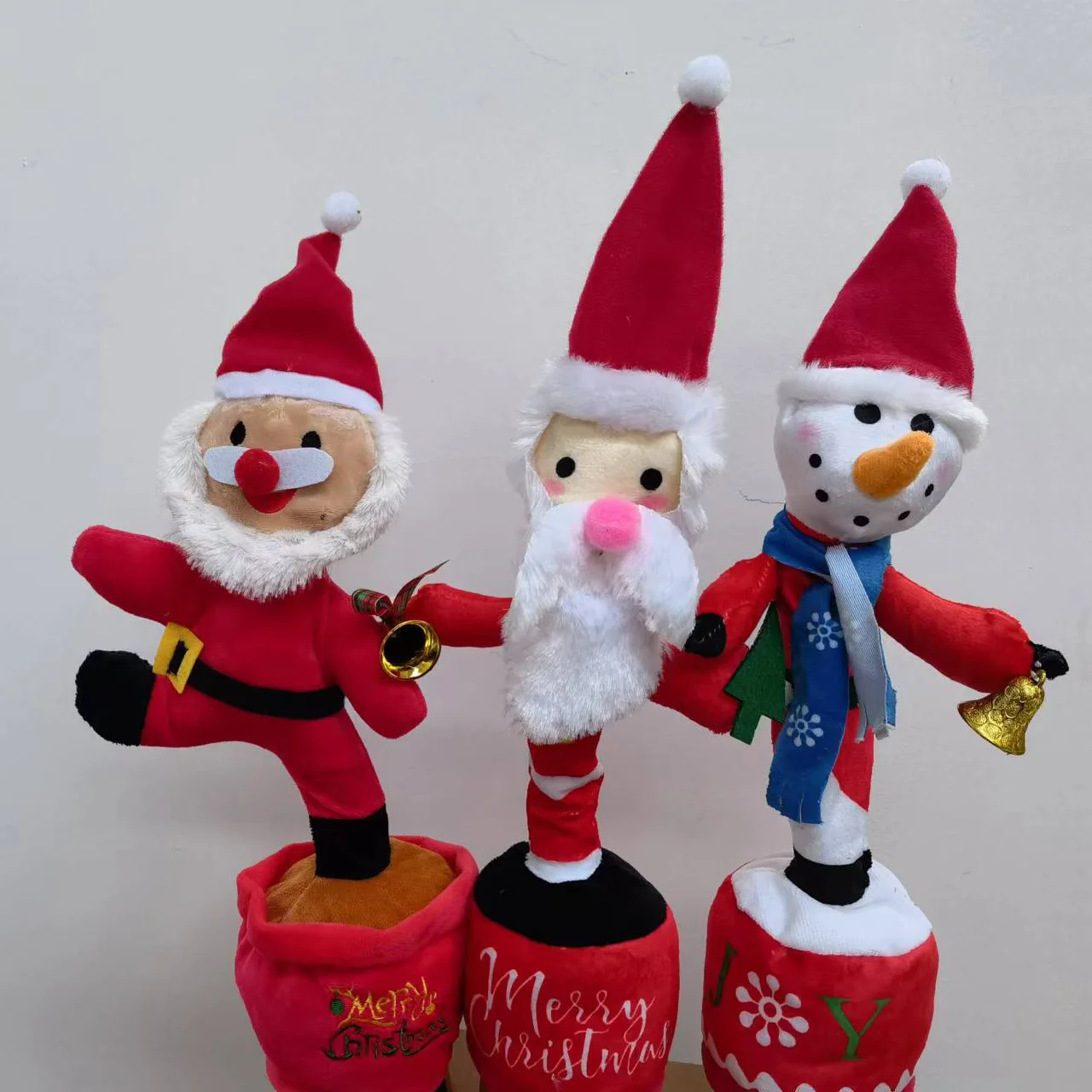 

Dancing Santa Claus electric action figure sand sculpture toy will learn to talk and sing Christmas snowman