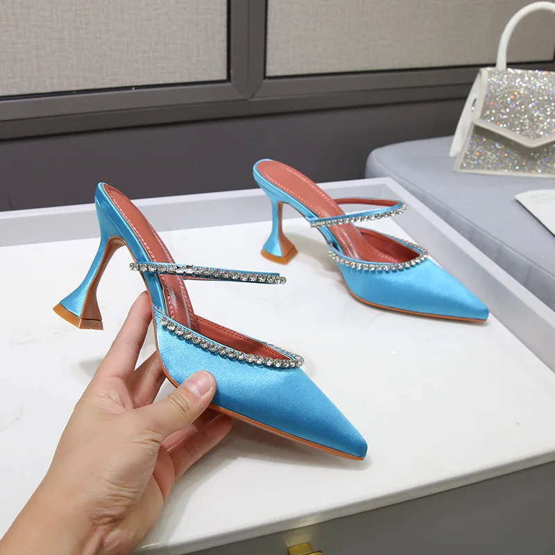 

Женские шелковые сандалии Baotou, черные босоножки с острым носком на высоком каблуке, украшенные стразами, лето 2023